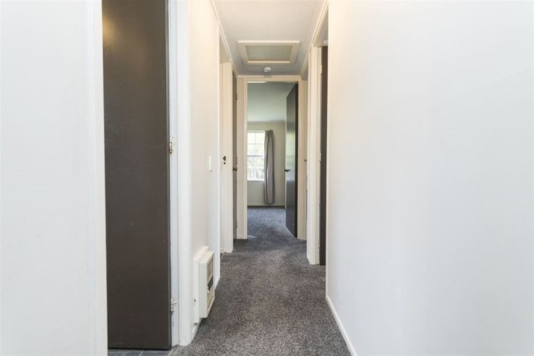 Photo of property in 52 Acacia Street, Kelvin Grove, Palmerston North, 4414