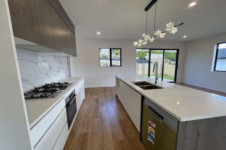 Photo of property in 7 Wallis Lane, Orewa, 0931
