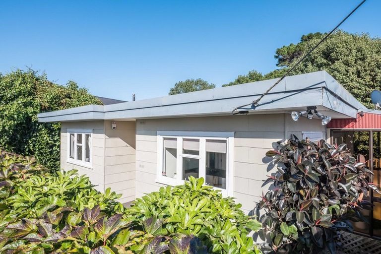 Photo of property in 48 Dale Road, Raumati South, Paraparaumu, 5032