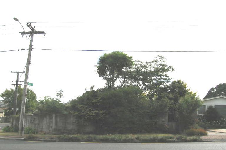 Photo of property in 1/56 Sunnynook Road, Sunnynook, Auckland, 0620