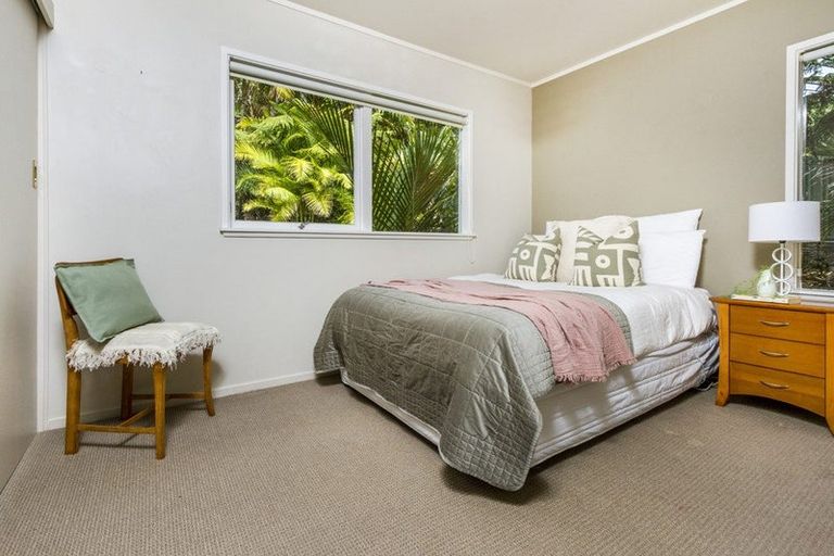 Photo of property in 20 Mcdowell Crescent, Hillcrest, Auckland, 0627