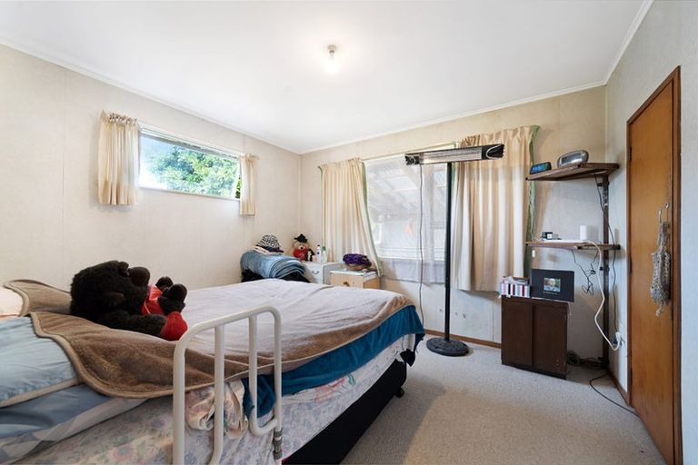 Photo of property in 107 Captain Scott Road, Glen Eden, Auckland, 0602