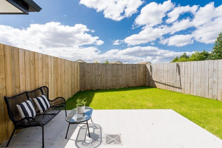 Photo of property in 100 Hagart-alexander Drive, Mosgiel, 9024