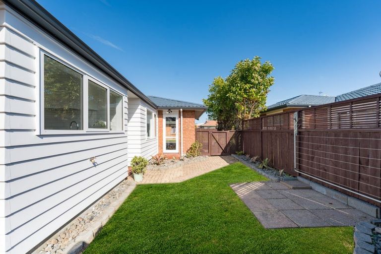 Photo of property in 21/103 Swanson Road, Henderson, Auckland, 0610