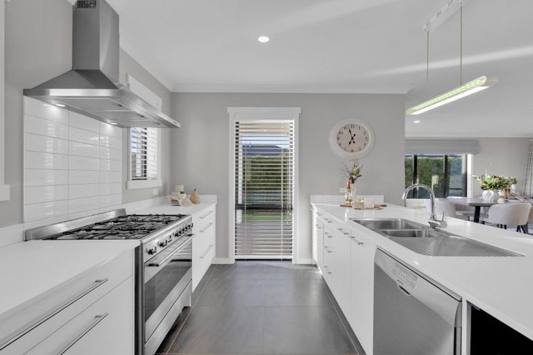 Photo of property in 6 Audrey Place, Flagstaff, Hamilton, 3210