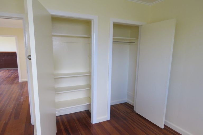 Photo of property in 393 West Coast Road, Glen Eden, Auckland, 0602