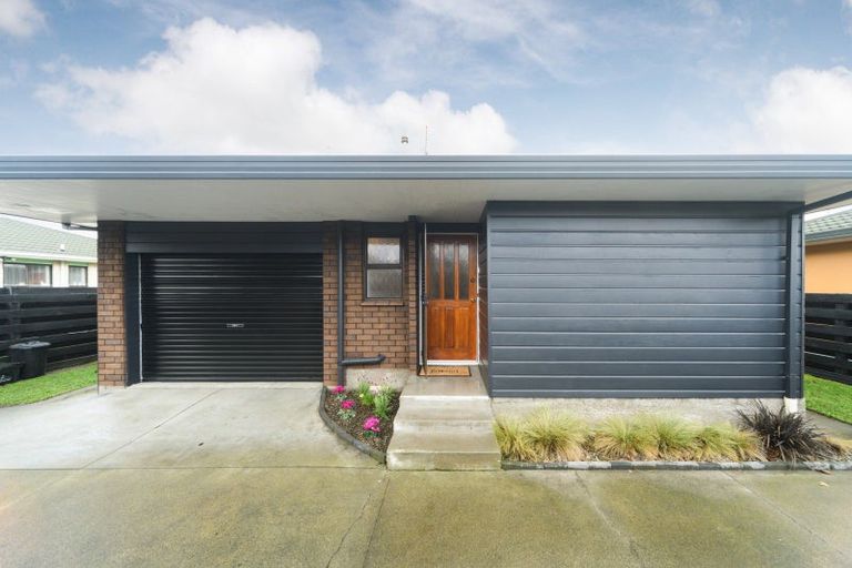 Photo of property in 30 South Street, Feilding, 4702