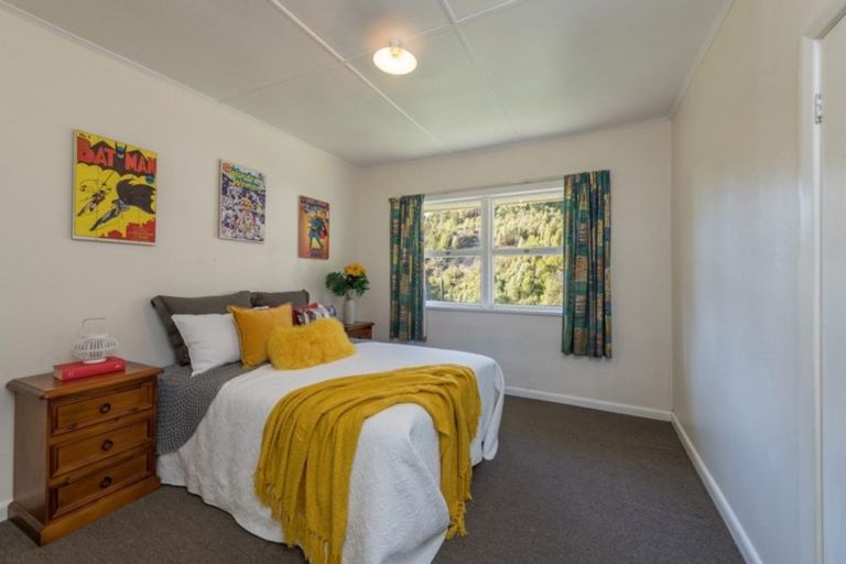Photo of property in 128 Emano Street, Toi Toi, Nelson, 7010
