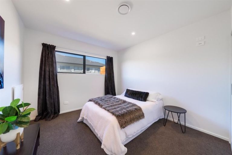 Photo of property in 18 Centre Crescent, Wanaka, 9305