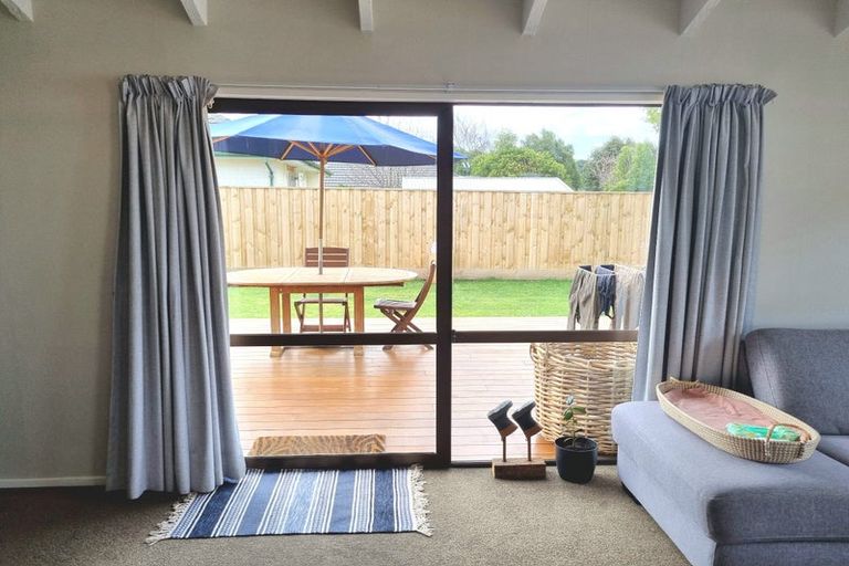 Photo of property in 10 Morris Road, Amberley, 7410