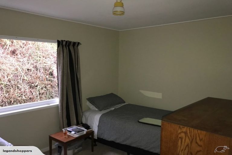 Photo of property in 2/4 Baroda Street, Khandallah, Wellington, 6035