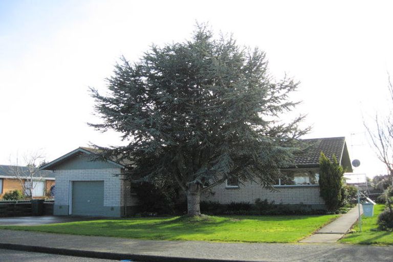 Photo of property in 32 Grange Street, Winton, 9720