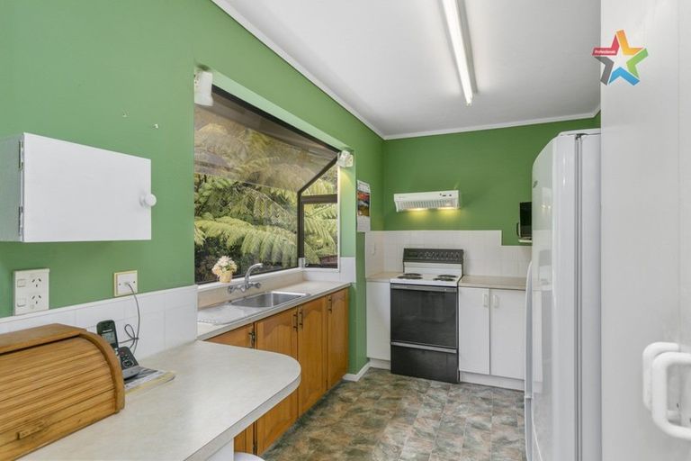 Photo of property in 70a Tawhai Street, Stokes Valley, Lower Hutt, 5019