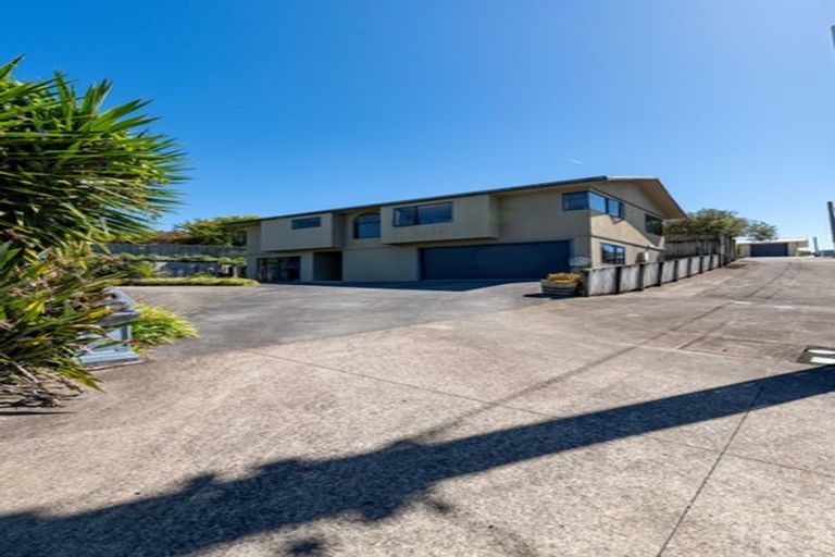 Photo of property in 30 Moulton Street, Moturoa, New Plymouth, 4310