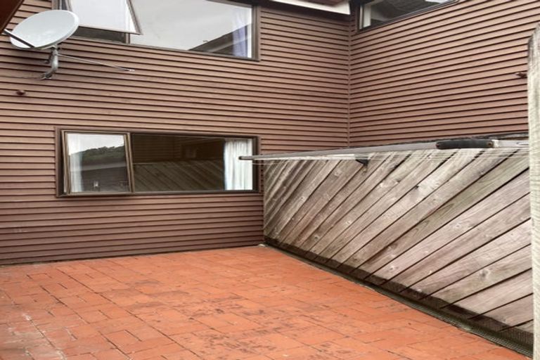 Photo of property in 2/166 Moxham Avenue, Hataitai, Wellington, 6021