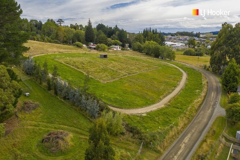 Photo of property in 44 Mcmeakin Road, Abbotsford, Dunedin, 9018