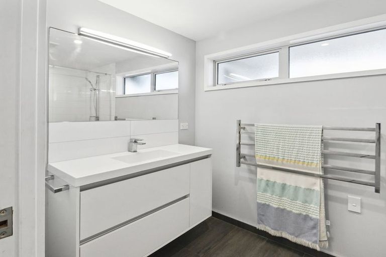 Photo of property in 161 Karewa Parade, Papamoa Beach, Papamoa, 3118