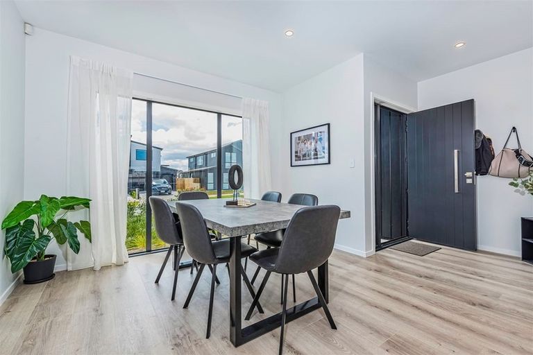 Photo of property in 5 Waipana Street, Hobsonville, Auckland, 0618