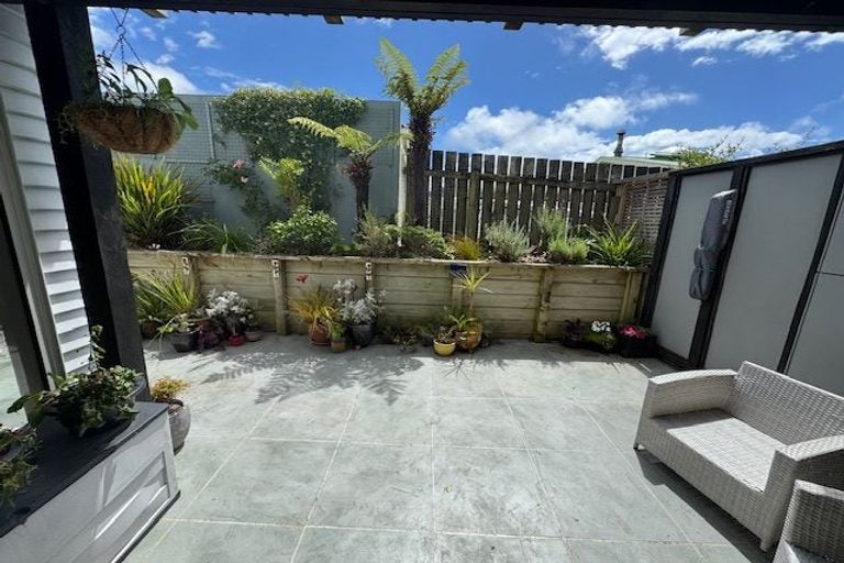Photo of property in 1/54 Cooper Street, Karori, Wellington, 6012