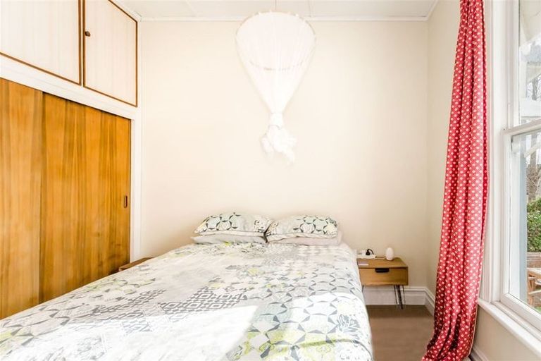 Photo of property in 17 Beach Road, Paekakariki, 5034