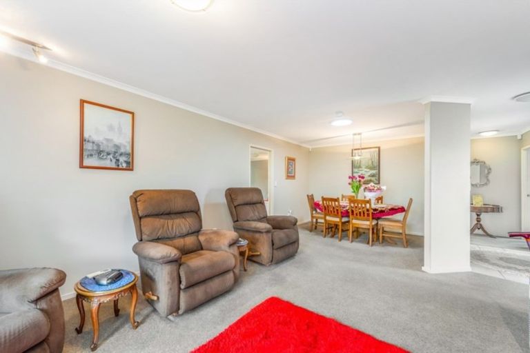 Photo of property in 5 Cranbrook Place, Rototuna North, Hamilton, 3210