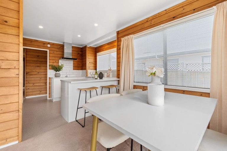 Photo of property in 34a Hatton Road, Orewa, 0931