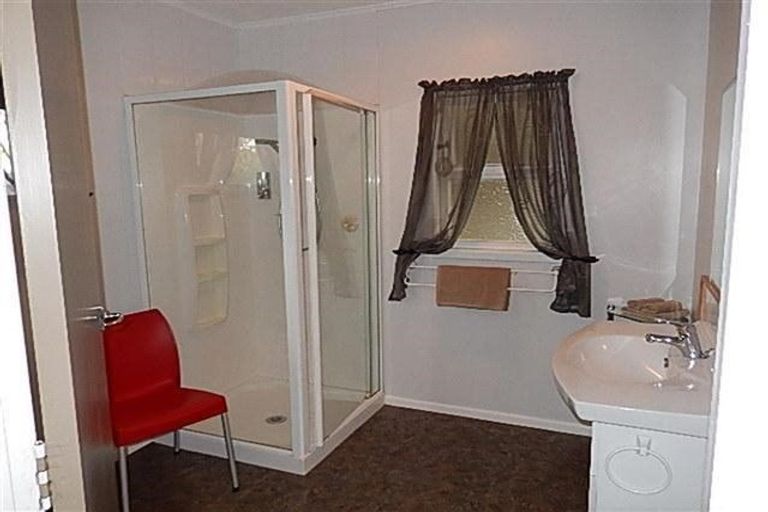 Photo of property in 4/119 Junction Road, Welbourn, New Plymouth, 4371