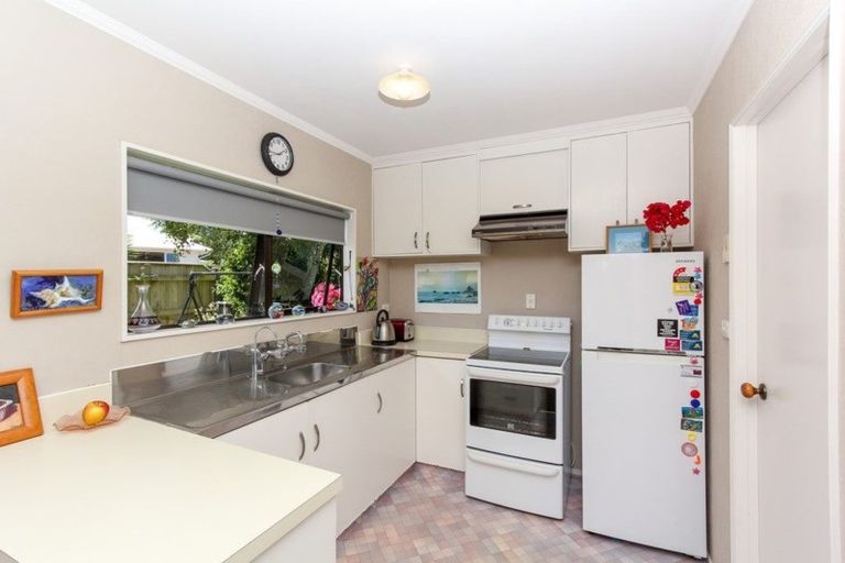 Photo of property in 23h Wallath Road, Westown, New Plymouth, 4310