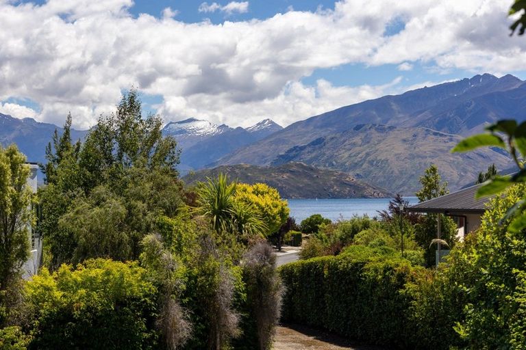 Photo of property in 10 Penrith Park Drive, Wanaka, 9305