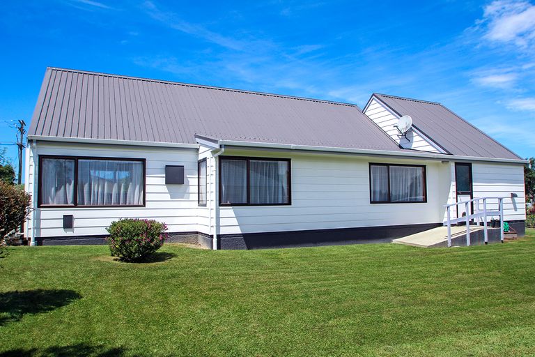 Photo of property in 1 Grove Avenue, Weston, Oamaru, 9401