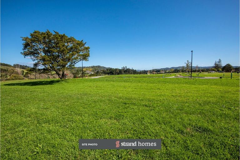 Photo of property in 6 Frangipani Close, Glenbervie, 0173