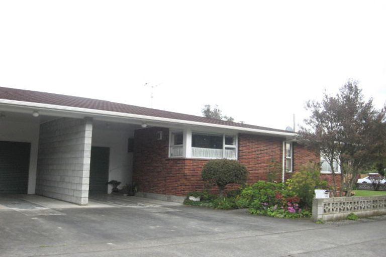 Photo of property in 94 Linton Street, West End, Palmerston North, 4410