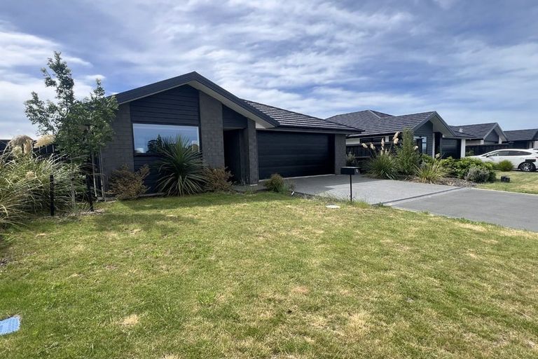 Photo of property in 8 Eileen Way, Rolleston, 7615