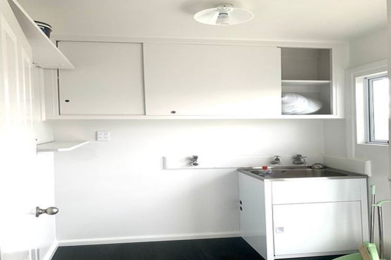 Photo of property in 35 Bermuda Drive, Hornby, Christchurch, 8042