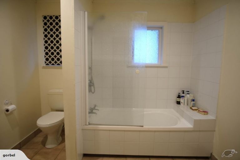 Photo of property in 14au5 Glenmore Street, Thorndon, Wellington, 6011