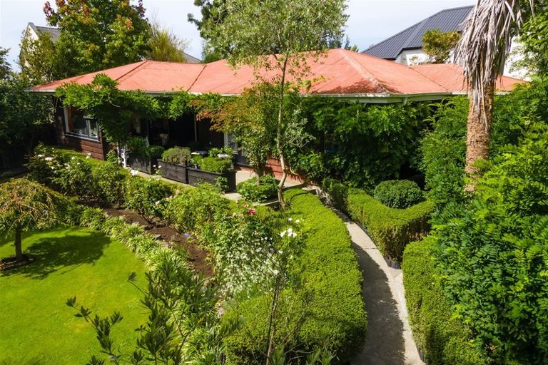 Photo of property in 132 Bishop Street, St Albans, Christchurch, 8014