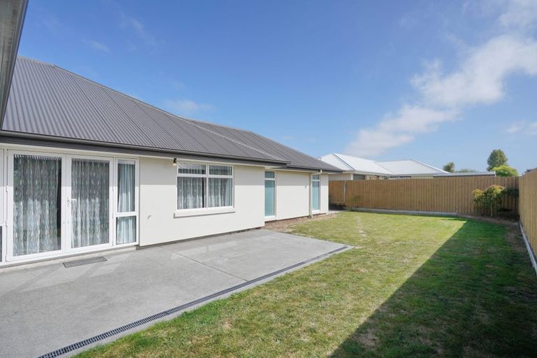 Photo of property in 55 Koura Drive, Rangiora, 7400