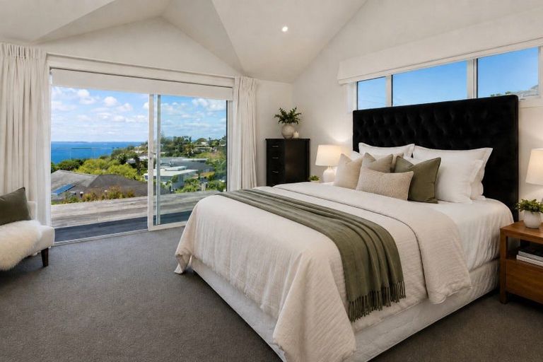 Photo of property in 4/92 Churchill Road, Murrays Bay, Auckland, 0630