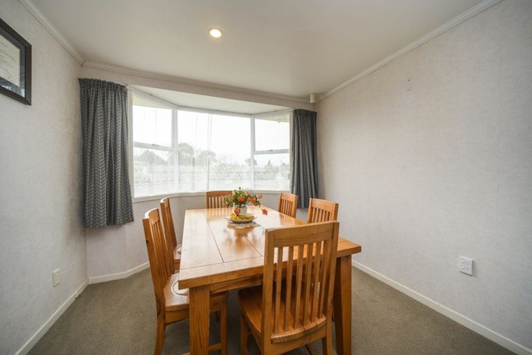 Photo of property in 8 Miles Place, Awapuni, Palmerston North, 4412