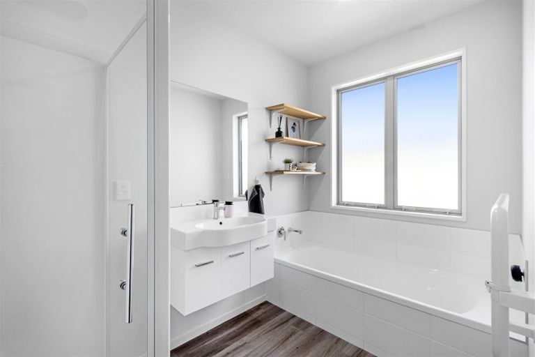 Photo of property in 24 Bamber Crescent, Halswell, Christchurch, 8025