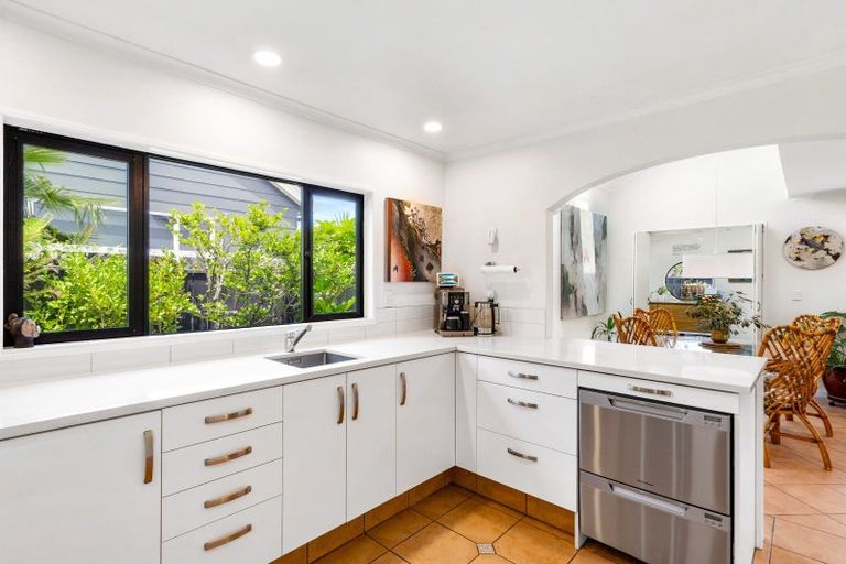 Photo of property in 16a Everest Avenue, Havelock North, 4130