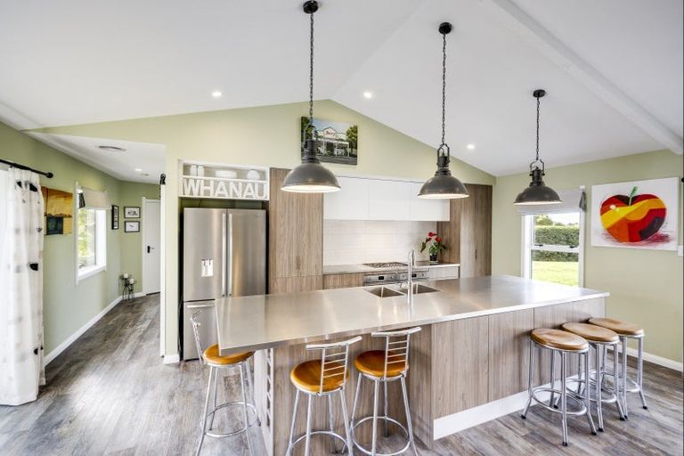 Photo of property in 1011 Kahuranaki Road, Kahuranaki, Havelock North, 4295