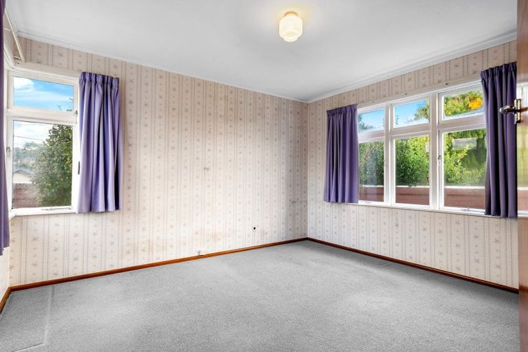 Photo of property in 4 Milton Street, Stokes Valley, Lower Hutt, 5019