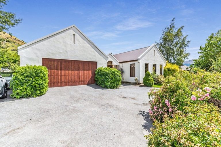 Photo of property in 9 Portree Drive, Lower Shotover, Queenstown, 9371
