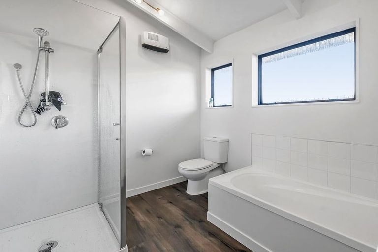 Photo of property in 12 Westfield Avenue, Templeton, Christchurch, 8042