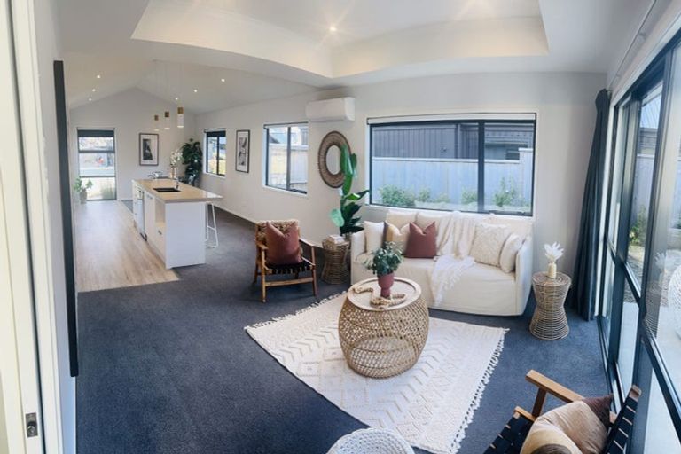 Photo of property in 10 Wheat Street, Jacks Point, Queenstown, 9371