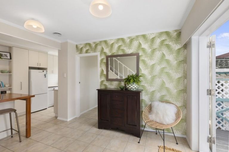 Photo of property in 1/23 Saint Columbans Grove, Boulcott, Lower Hutt, 5010