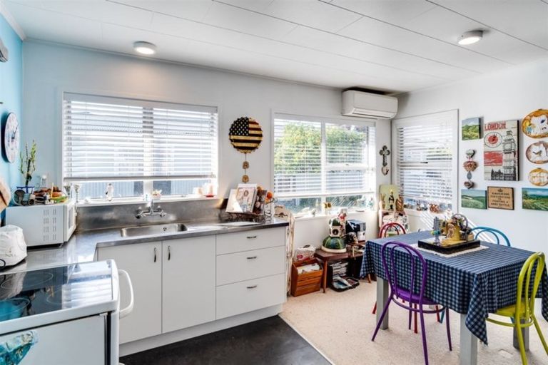 Photo of property in 2/8 Downing Avenue, Pirimai, Napier, 4112