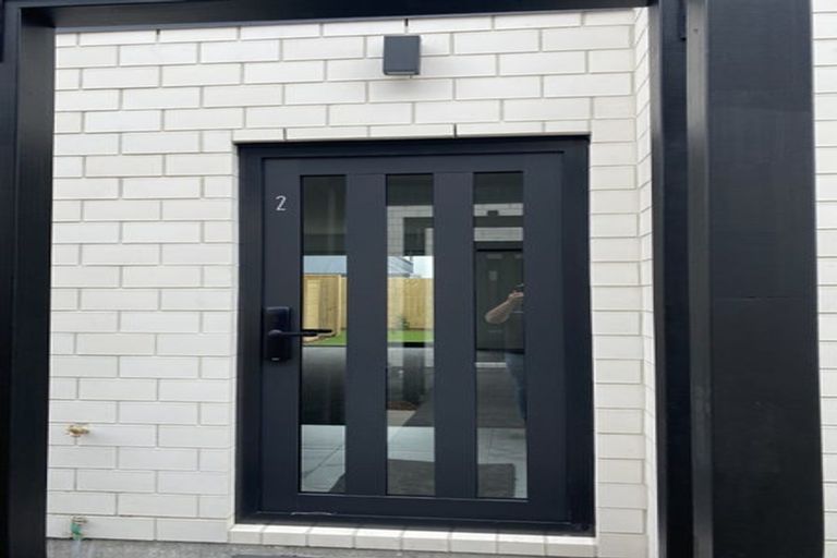 Photo of property in 2/14 Nova Place, Christchurch Central, Christchurch, 8011