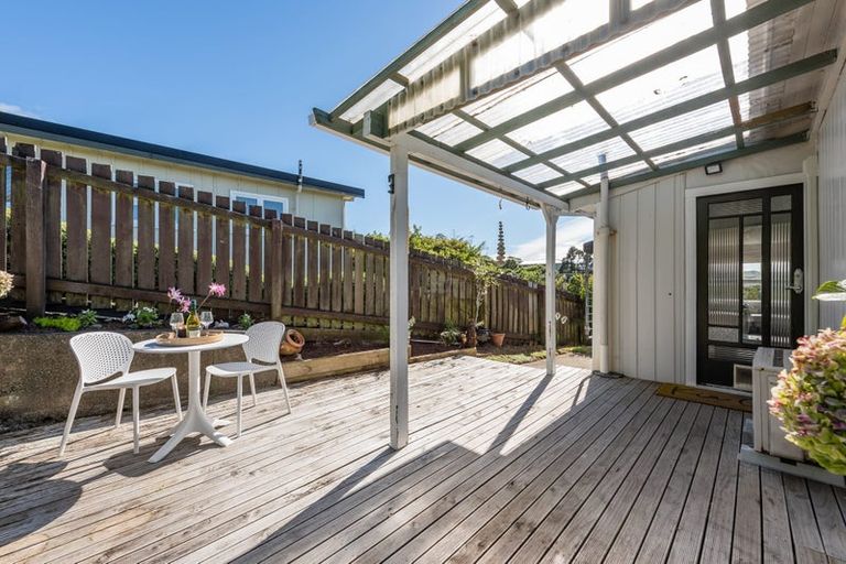 Photo of property in 104 Ironside Road, Johnsonville, Wellington, 6037